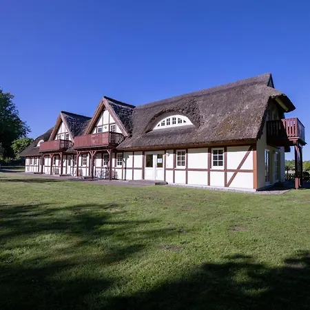Hotel Und Appartements Jaegerhof Ruegen Lancken-Granitz Exterior photo